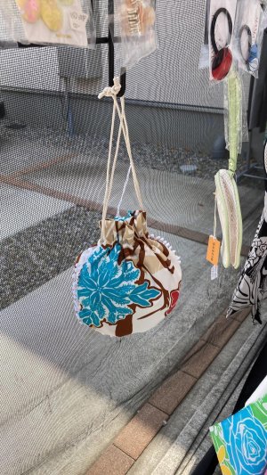 画像4: ハワイアンファブリック セルクル巾着袋 キルト柄 クリーム
